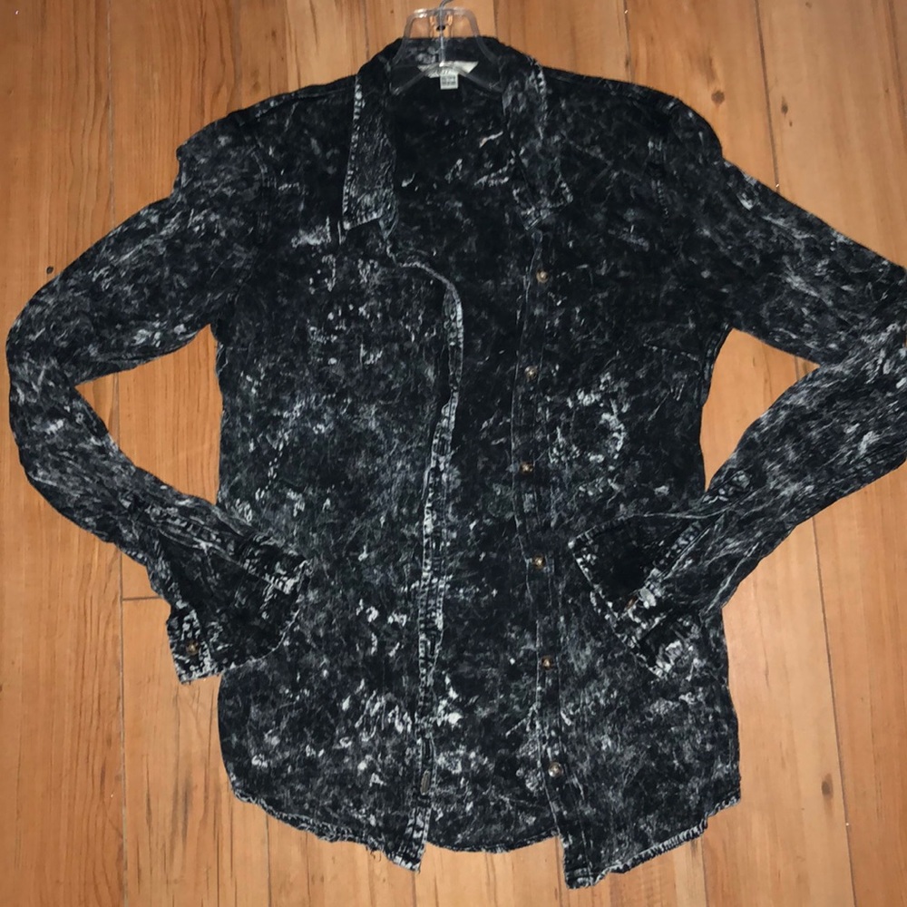 Volcom lightweight distressed bleach shirt
